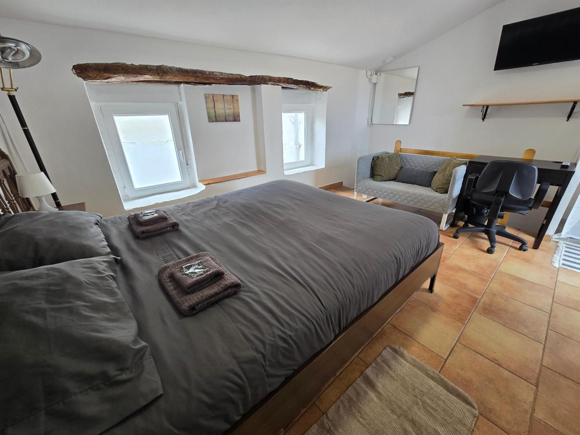 Casa Rural Griso Riba-roja d'Ebre Kültér fotó